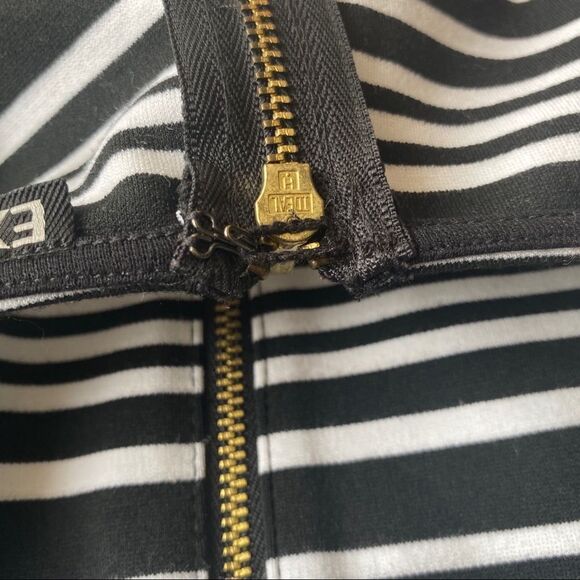 Express Black & White Striped Sheath Dress Sz 0 - Picture 11 of 13